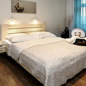 Aparthotel Andel